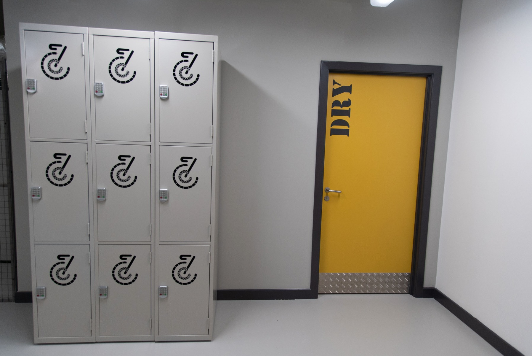 Bicycle lockers price clearance