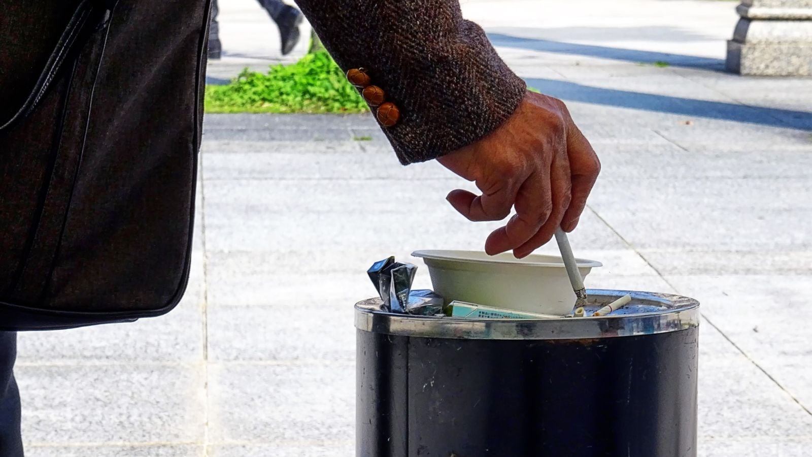 Your Updated Guide to Installing Smoking Shelters