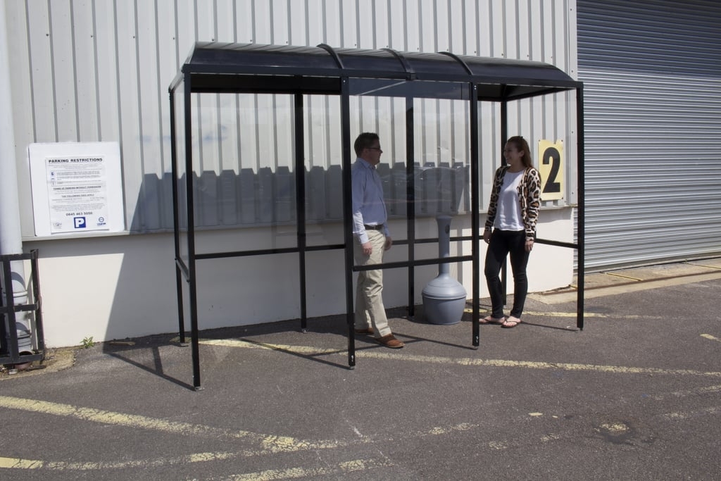 Smoking shelter UK