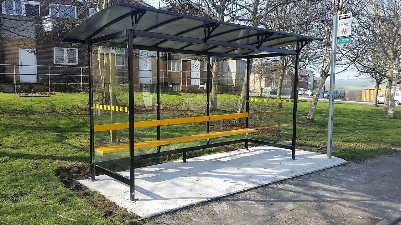 Installing shelters to upgrade your business for autumn