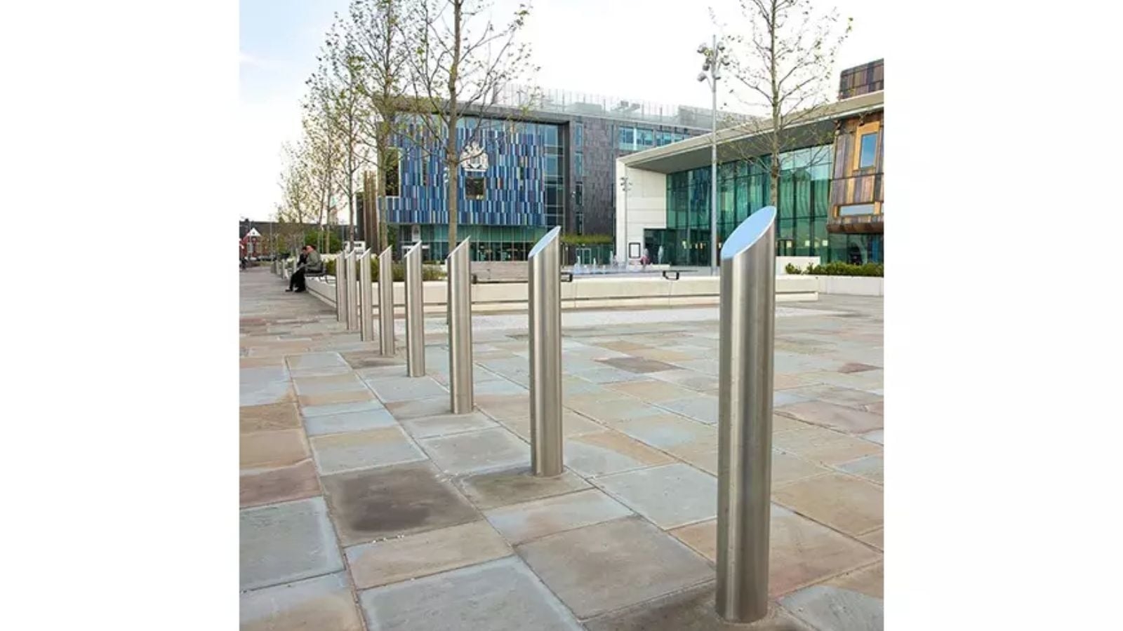5 Benefits of Using Stainless Steel Bollards for Traffic Control and Safety
